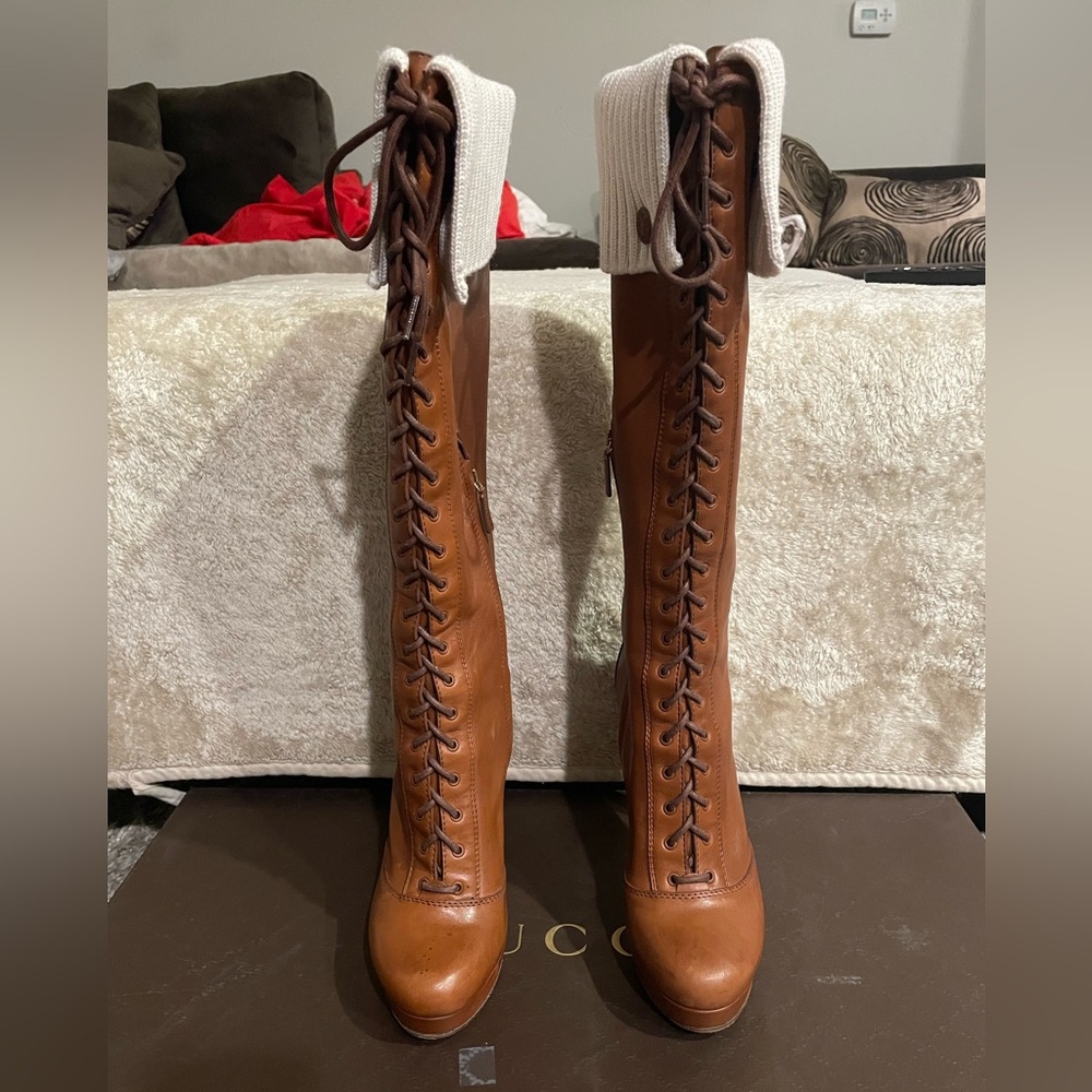 Gucci Brown/Cream Platform Leather Boot Size 38 1/2 Great Condition Comfortable